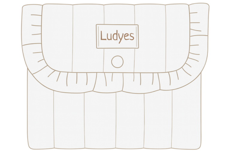 Pochette-froufrou-sur-mesure-Ludyes